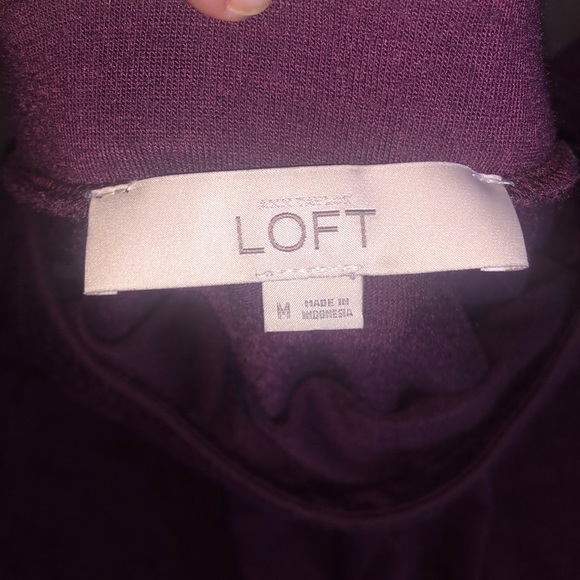LOFT burgundy off-the-shoulder long sleeve lightweight top, Excellent condition! - Picture 7 of 10